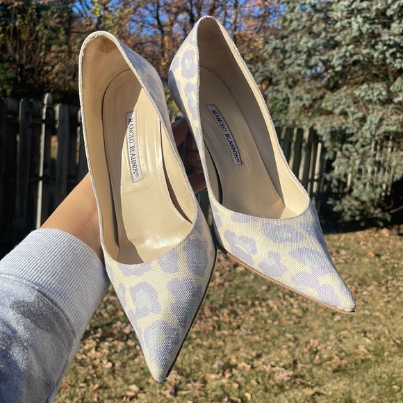 Manolo Blahnik Canvas Animal Print Pumps - Picture 11 of 11